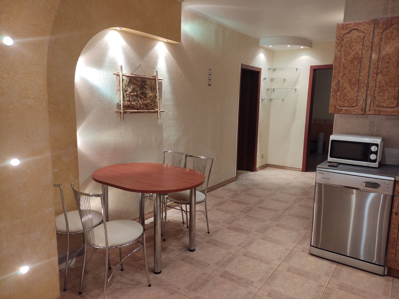 Аренда 3-комнатной квартиры 80 м², Николая Закревского ул.