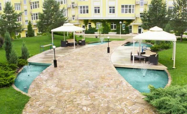 Продаж 2-кімнатної квартири 65.5 м², Лесі Українки вул.