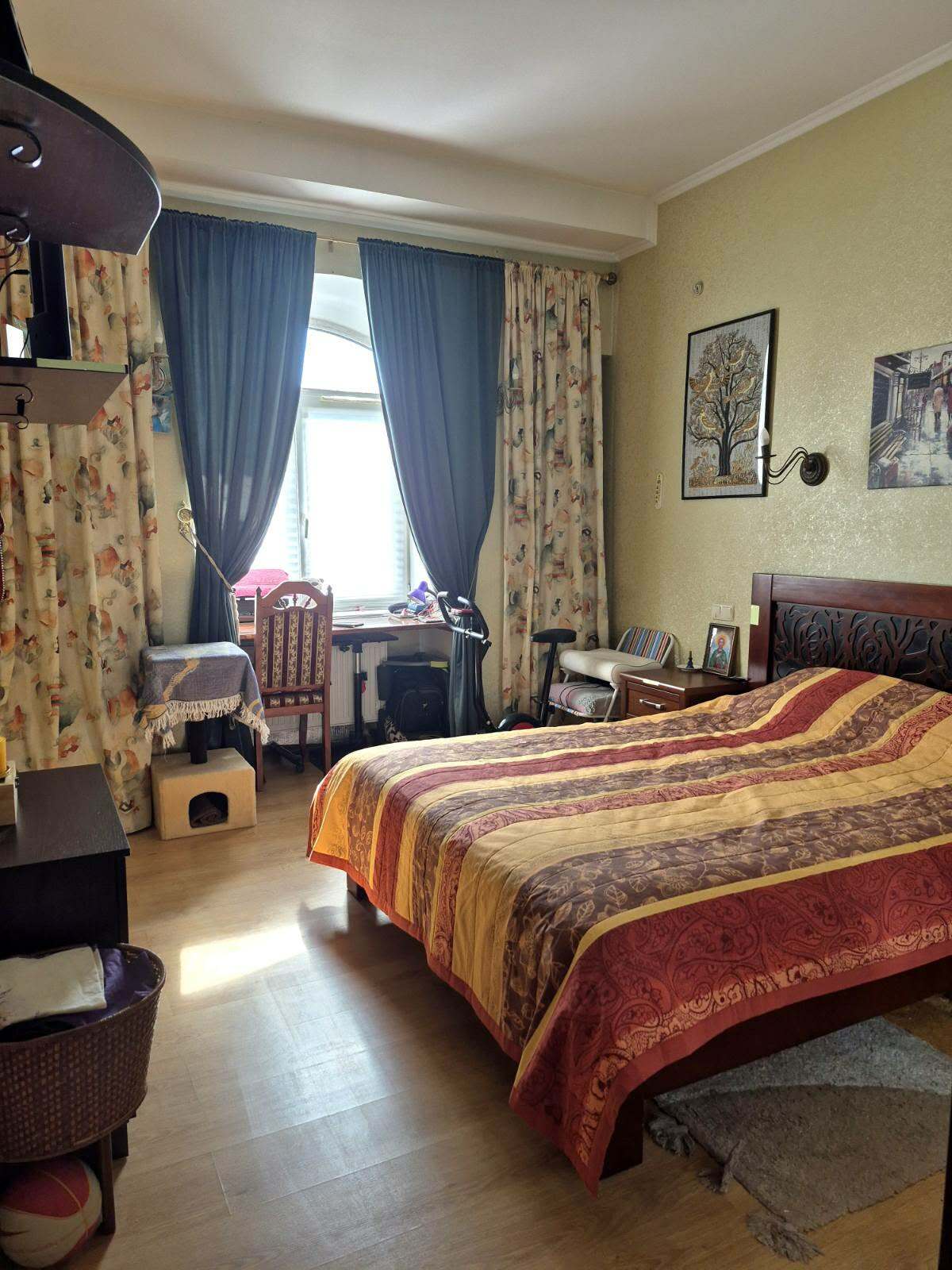 Продаж 2-кімнатної квартири 65.5 м², Лесі Українки вул.