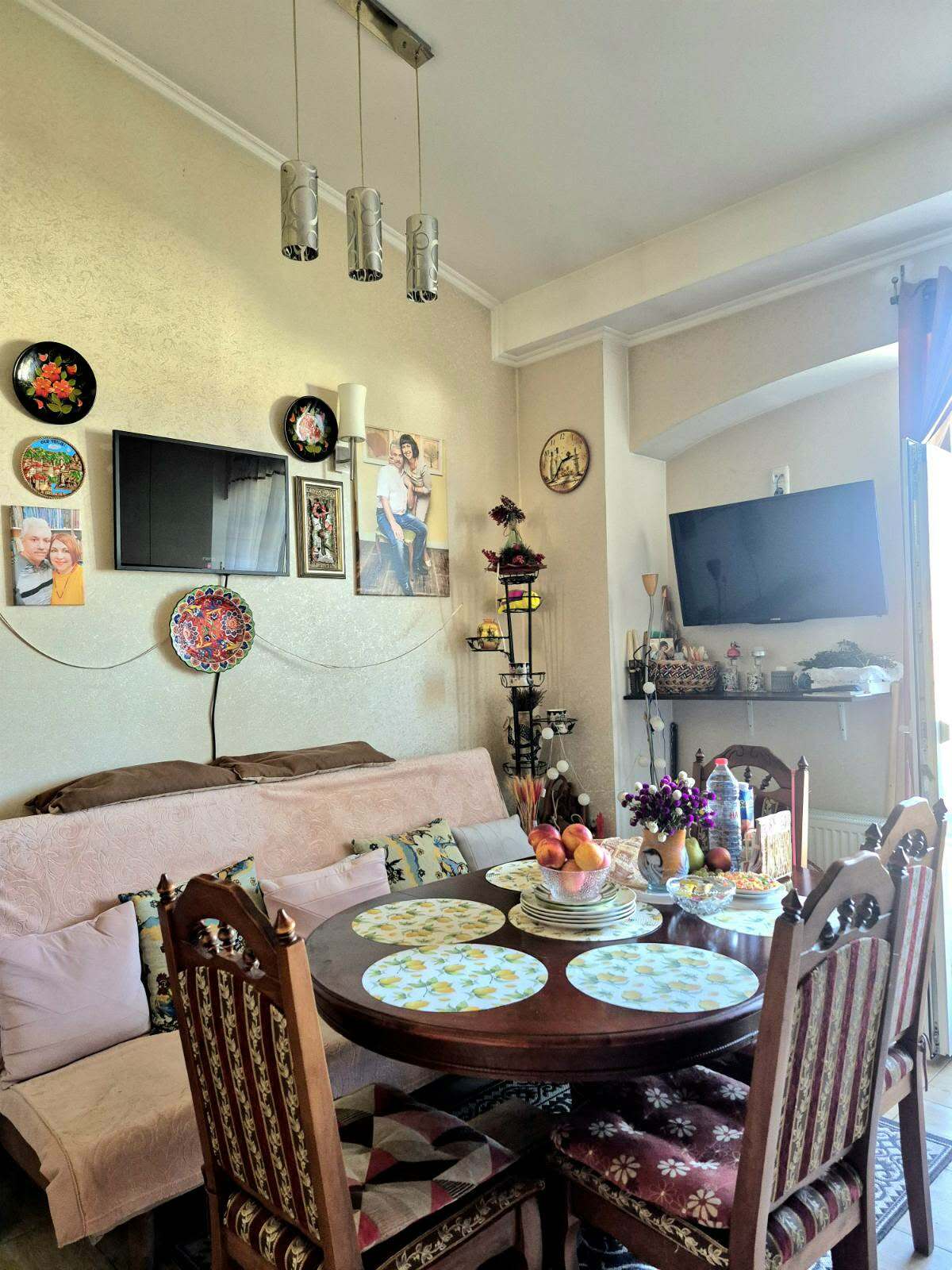 Продаж 2-кімнатної квартири 65.5 м², Лесі Українки вул.