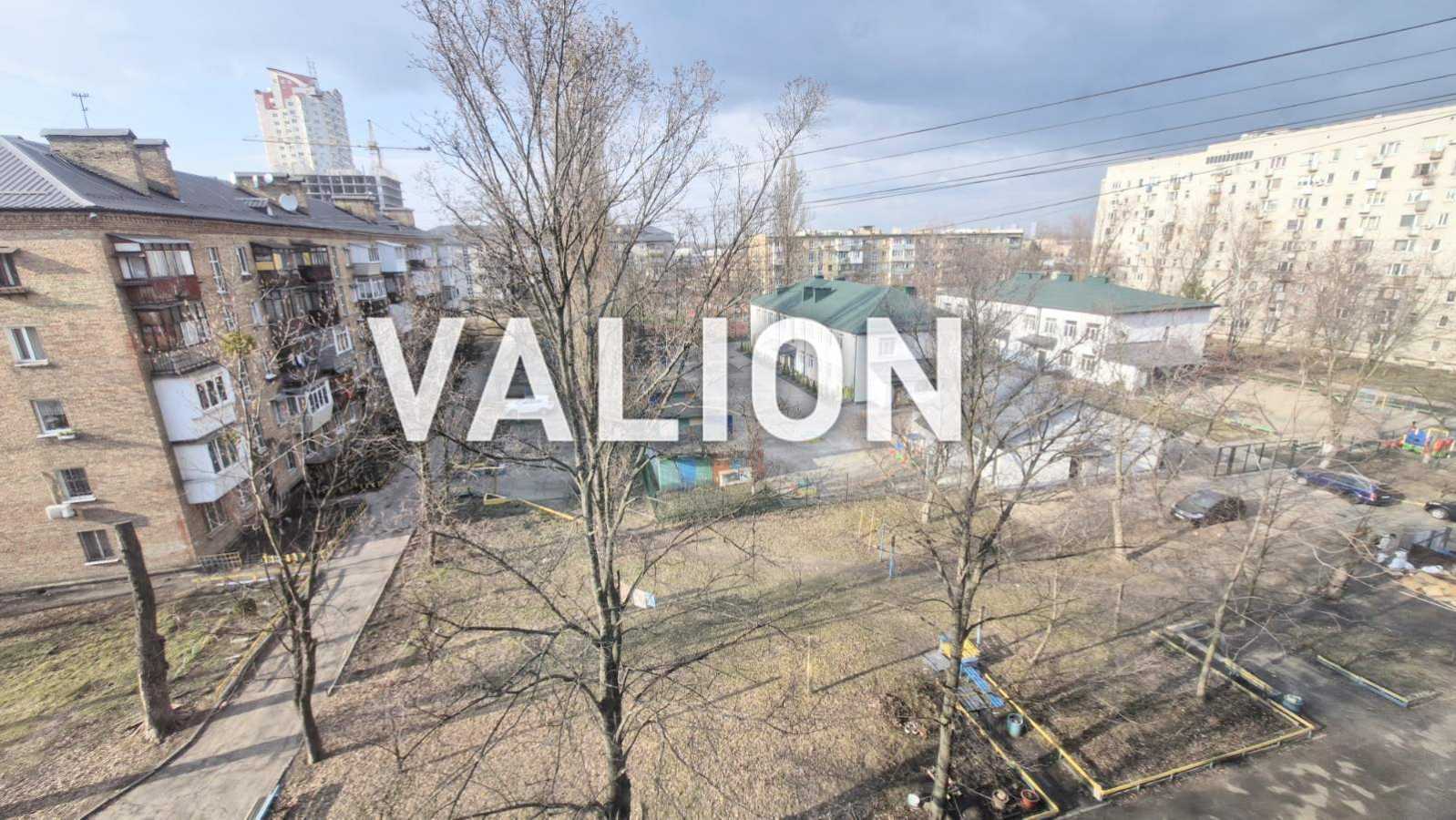 Продаж 3-кімнатної квартири 55.6 м², Новодарницька вул., 23/7