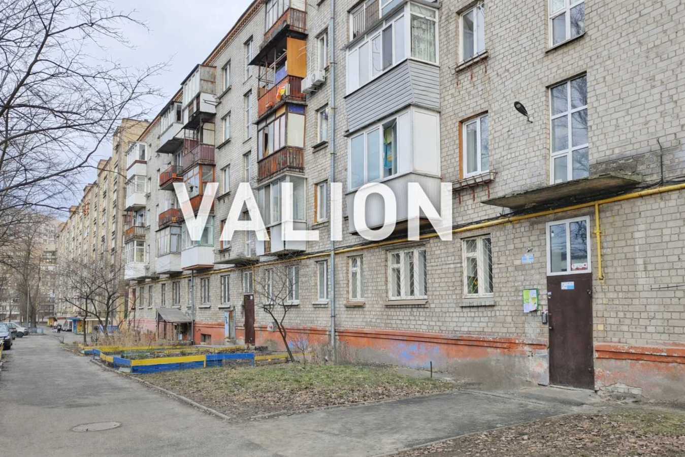 Продаж 3-кімнатної квартири 55.6 м², Новодарницька вул., 23/7