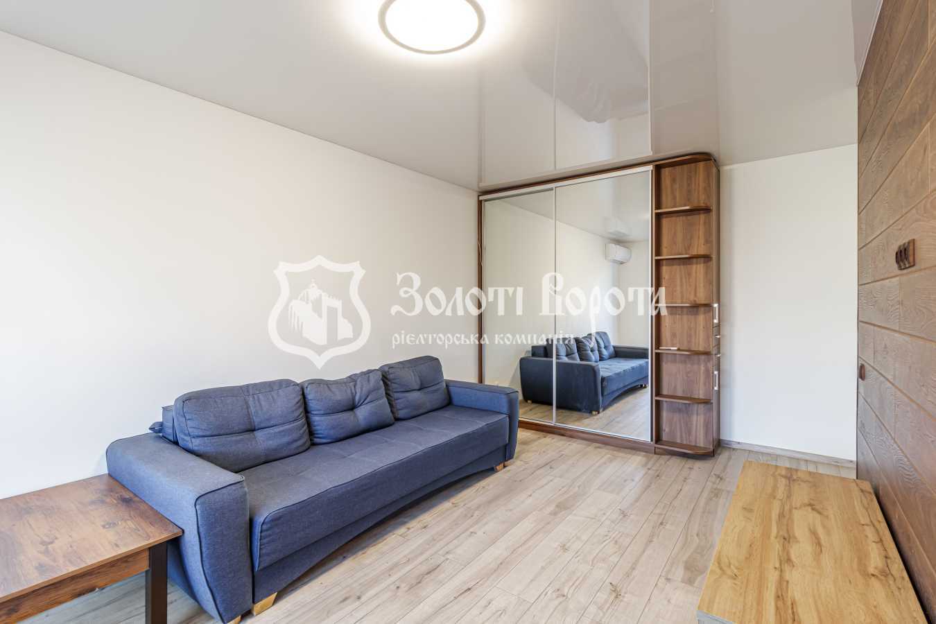 Продаж 1-кімнатної квартири 32.9 м², Кирилівська вул., 115/1