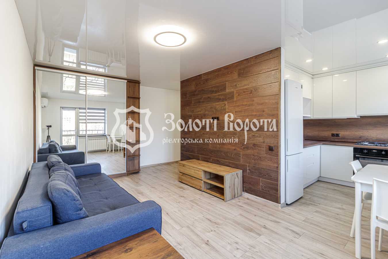 Продаж 1-кімнатної квартири 32.9 м², Кирилівська вул., 115/1