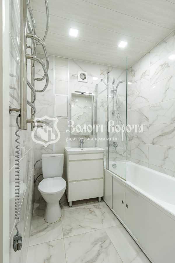 Продаж 1-кімнатної квартири 32.9 м², Кирилівська вул., 115/1