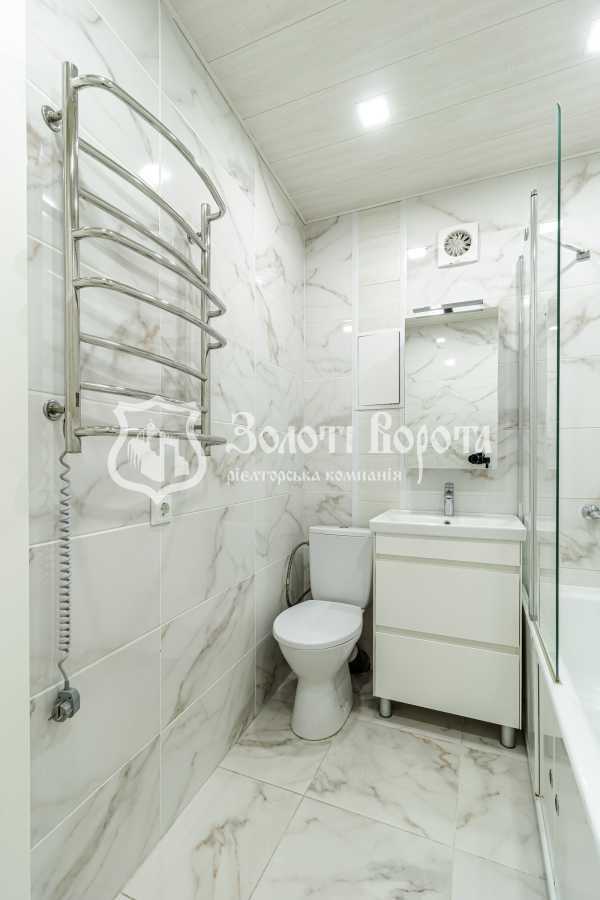 Продаж 1-кімнатної квартири 32.9 м², Кирилівська вул., 115/1