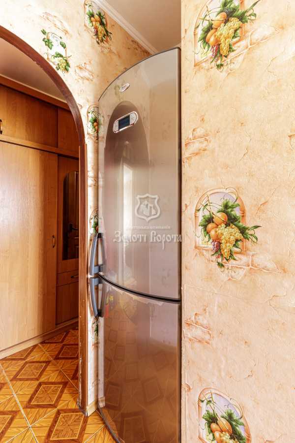 Продаж 1-кімнатної квартири 45.6 м², Кирилівська вул., 172