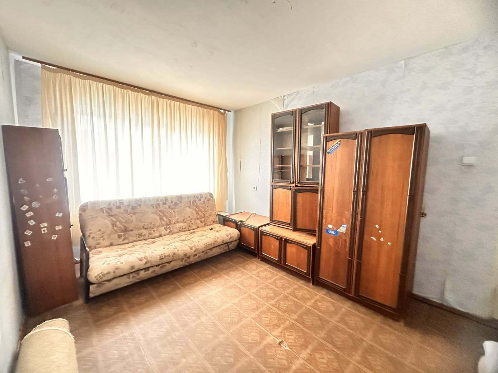 Продаж 4-кімнатної квартири 77 м², Новопрорізна вул.