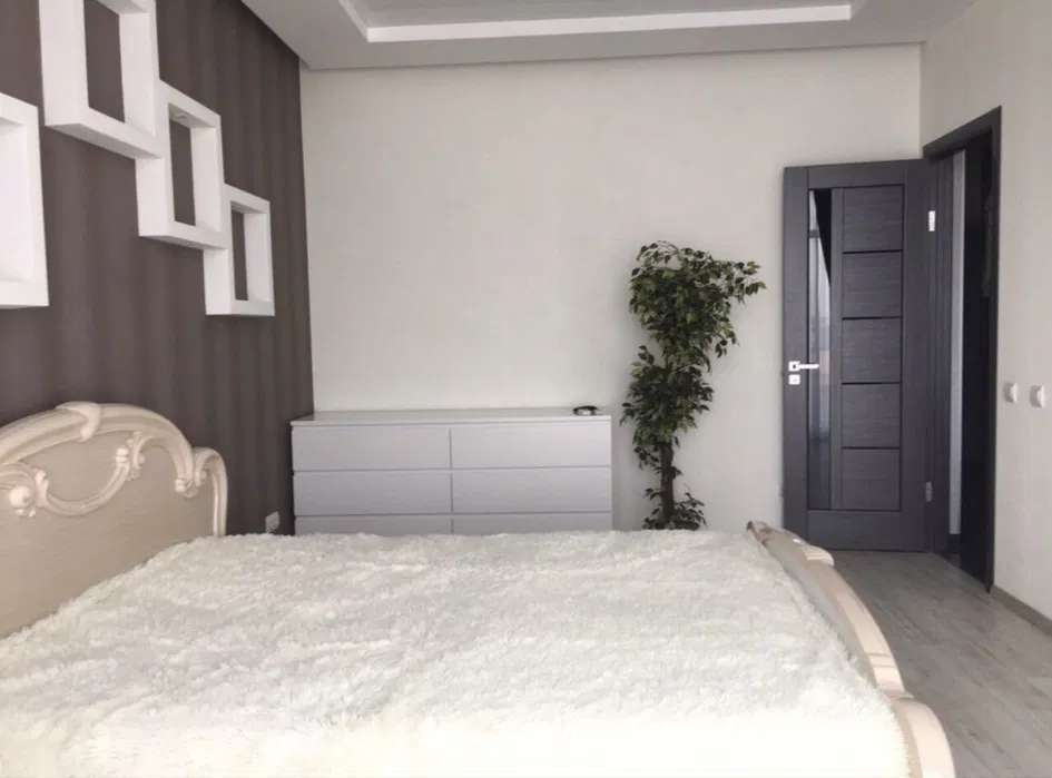 Продажа 1-комнатной квартиры 43 м², Регенераторна., 4
