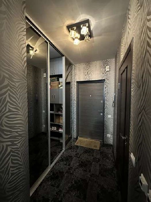 Продажа 1-комнатной квартиры 43 м², Регенераторна., 4