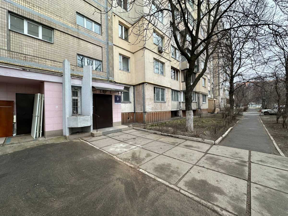 Продажа 3-комнатной квартиры 68 м², Академика Королева просп., 4