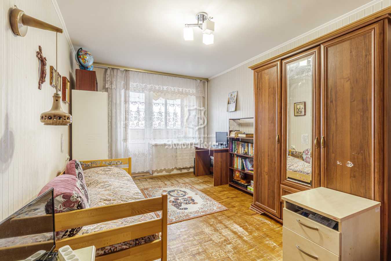 Продаж 3-кімнатної квартири 70.2 м², Севастопольська вул., 19