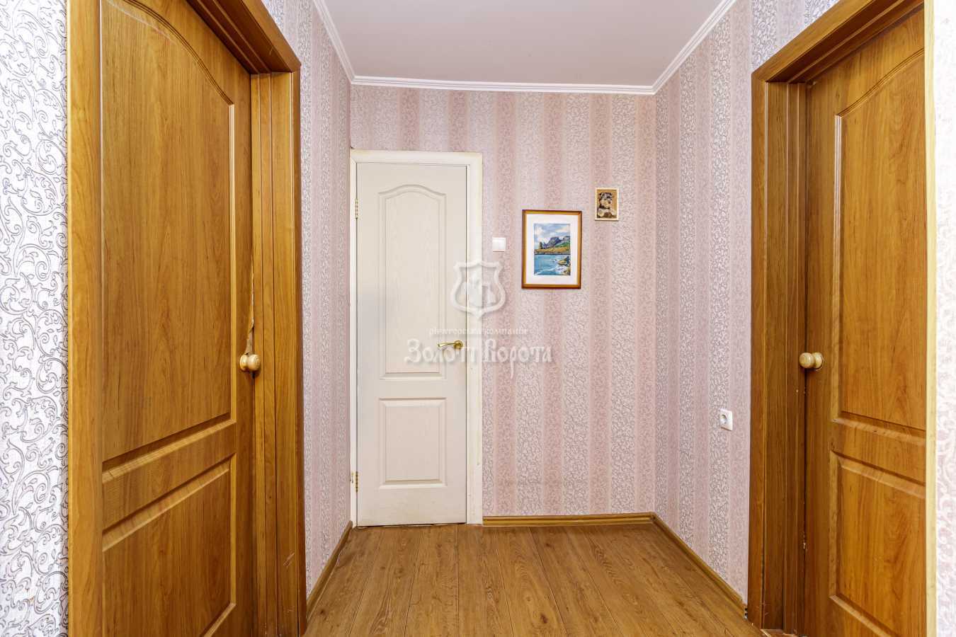 Продаж 3-кімнатної квартири 70.2 м², Севастопольська вул., 19