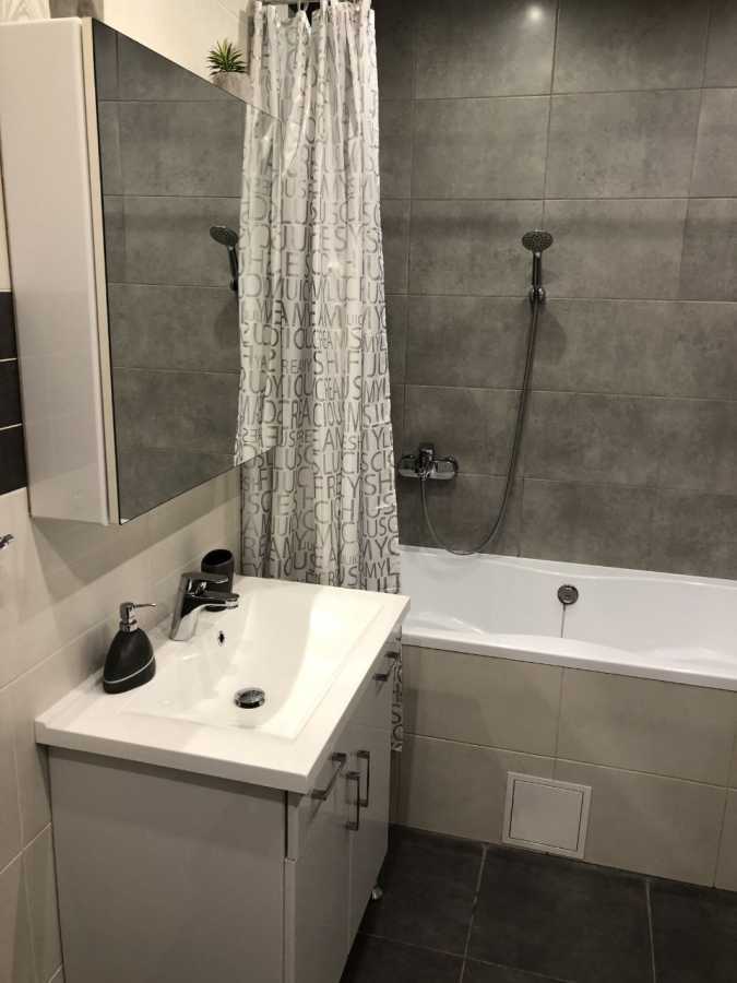 Оренда 1-кімнатної квартири 50 м², Боголюбова вул., 23