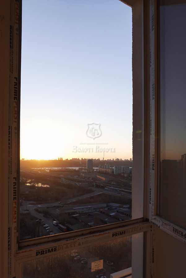 Продаж 1-кімнатної квартири 49.1 м², Канальна вул., 8Г