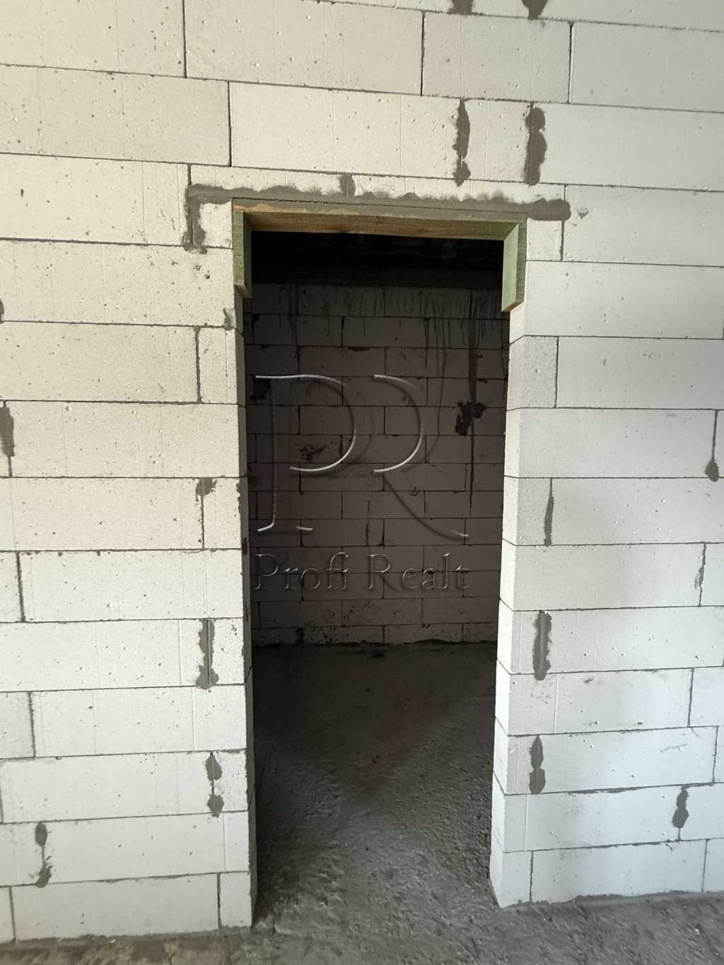 Продаж 3-кімнатної квартири 102 м², Деснянська вулиця, 17