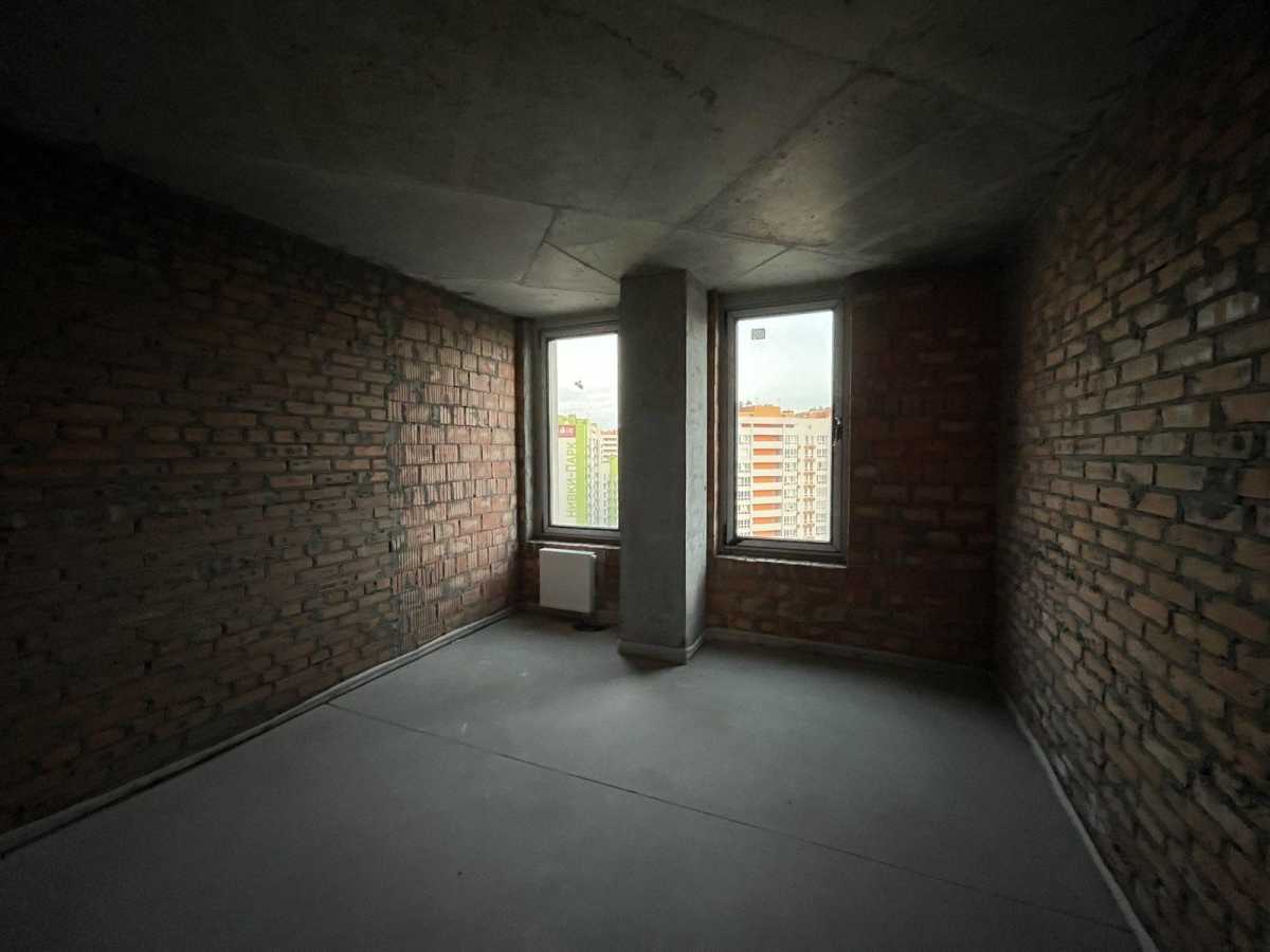 Продаж 4-кімнатної квартири 99 м², Берестейский, 67