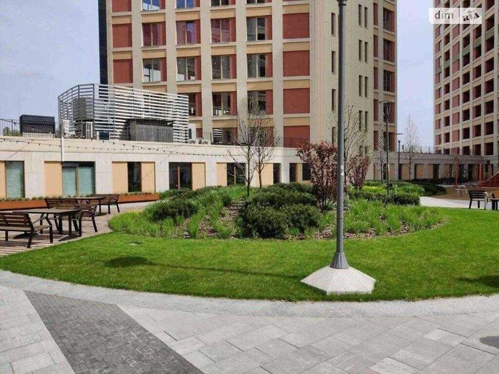 Продаж 4-кімнатної квартири 99 м², Берестейский, 67