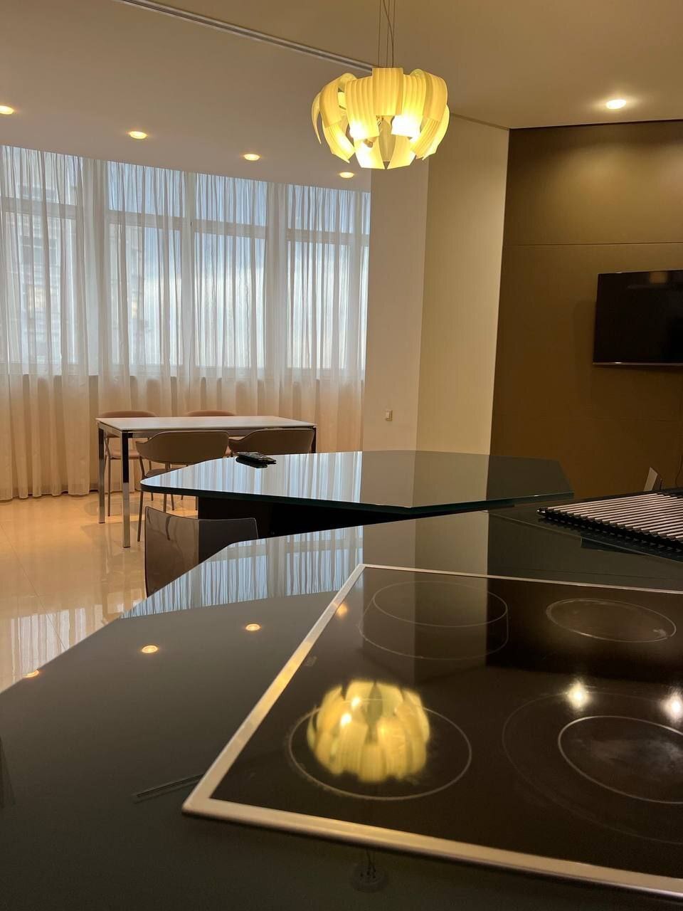 Оренда 3-кімнатної квартири 210 м², Каркашадзе пров., 9