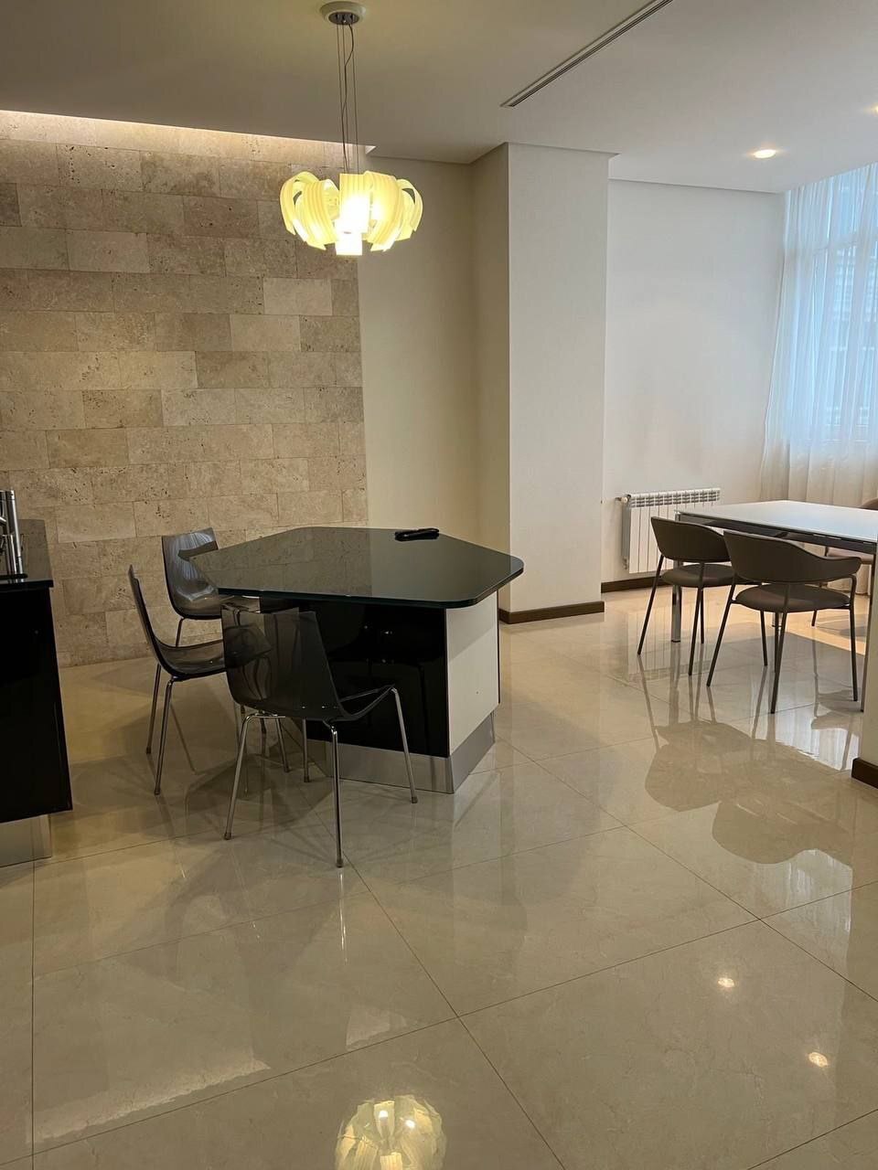 Оренда 3-кімнатної квартири 210 м², Каркашадзе пров., 9