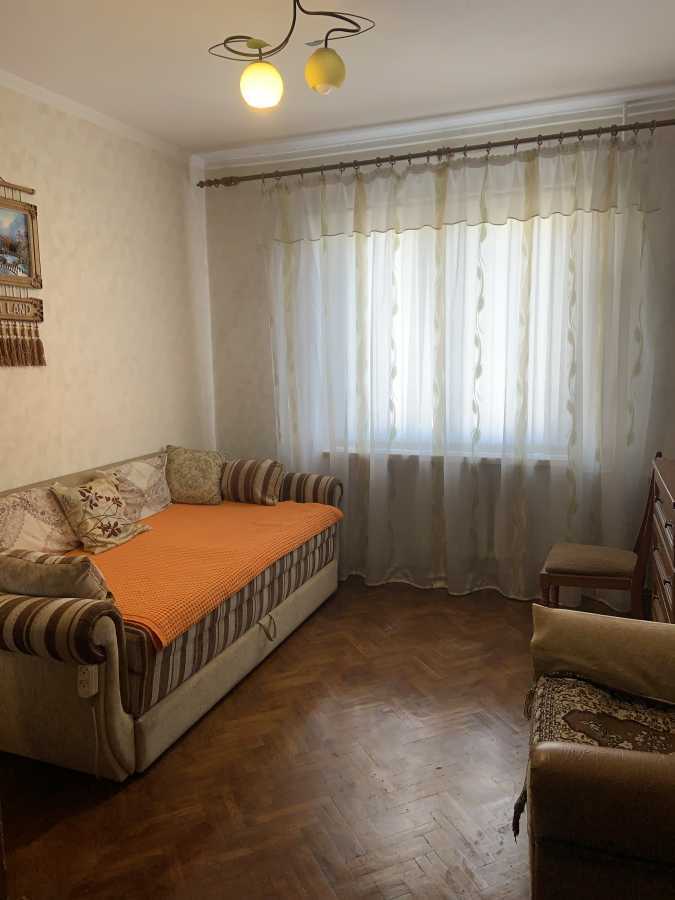 Продажа 2-комнатной квартиры 47.4 м², Ильичевская ул., Александрийская, 10