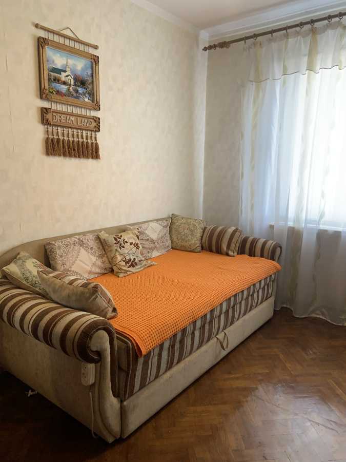 Продажа 2-комнатной квартиры 47.4 м², Ильичевская ул., Александрийская, 10