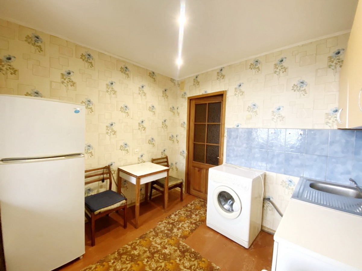 Продажа 1-комнатной квартиры 42.2 м², Лазурная ул.