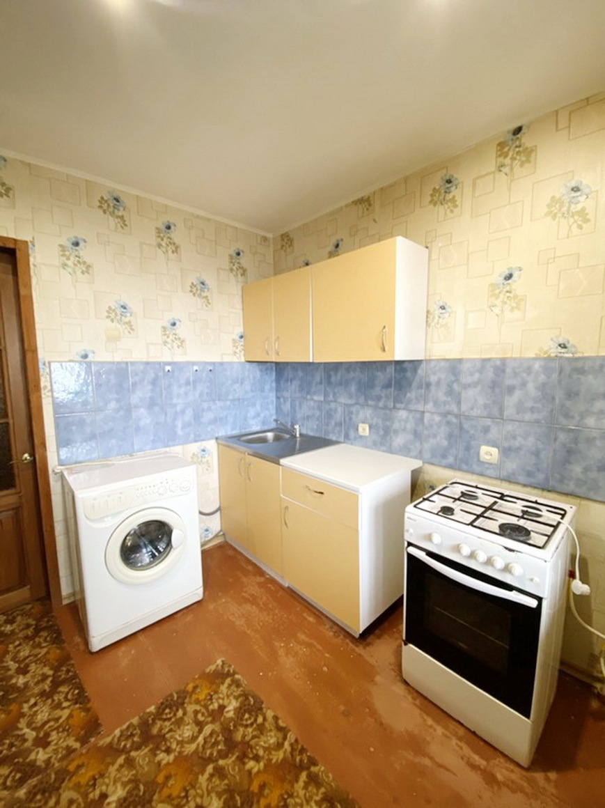 Продажа 1-комнатной квартиры 42.2 м², Лазурная ул.