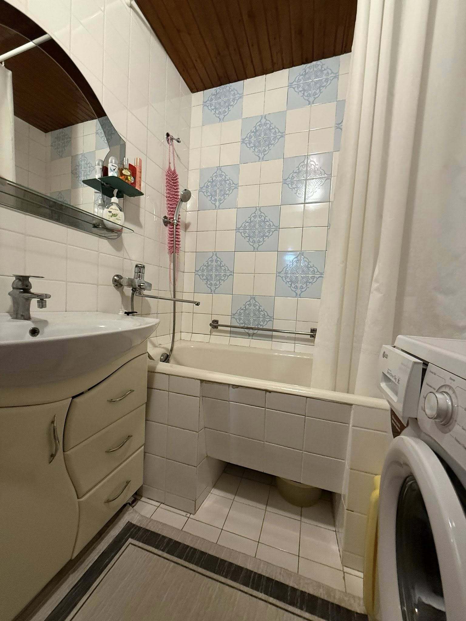 Аренда 2-комнатной квартиры 56 м², Запорожское шоссе, 12