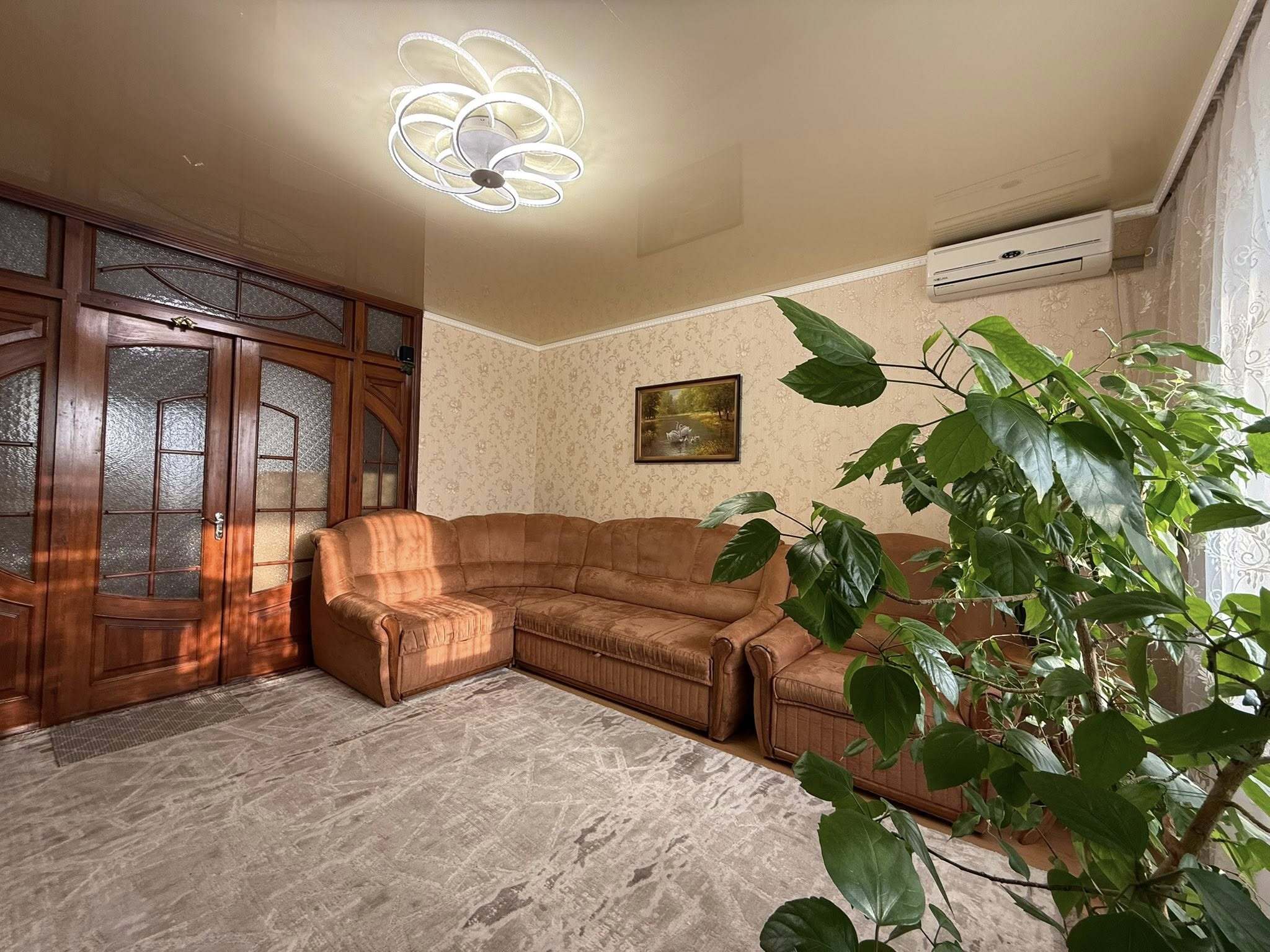 Аренда 2-комнатной квартиры 56 м², Запорожское шоссе, 12