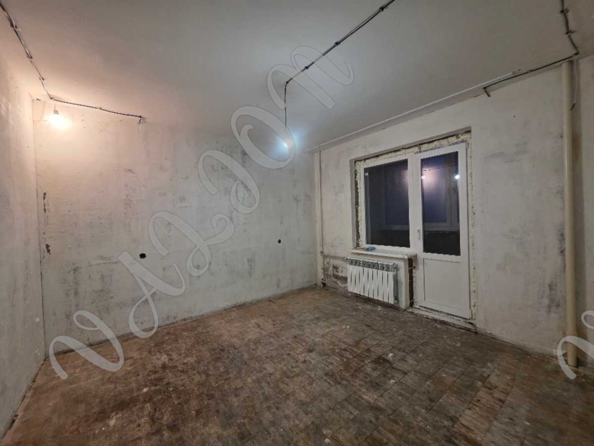 Продаж 2-кімнатної квартири 58 м², Чорнобильська вул., 6