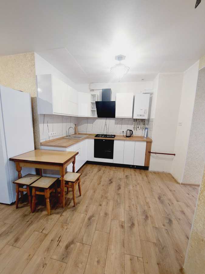 Оренда 1-кімнатної квартири 40 м², Героїв Небесної Сотні просп., 26/18