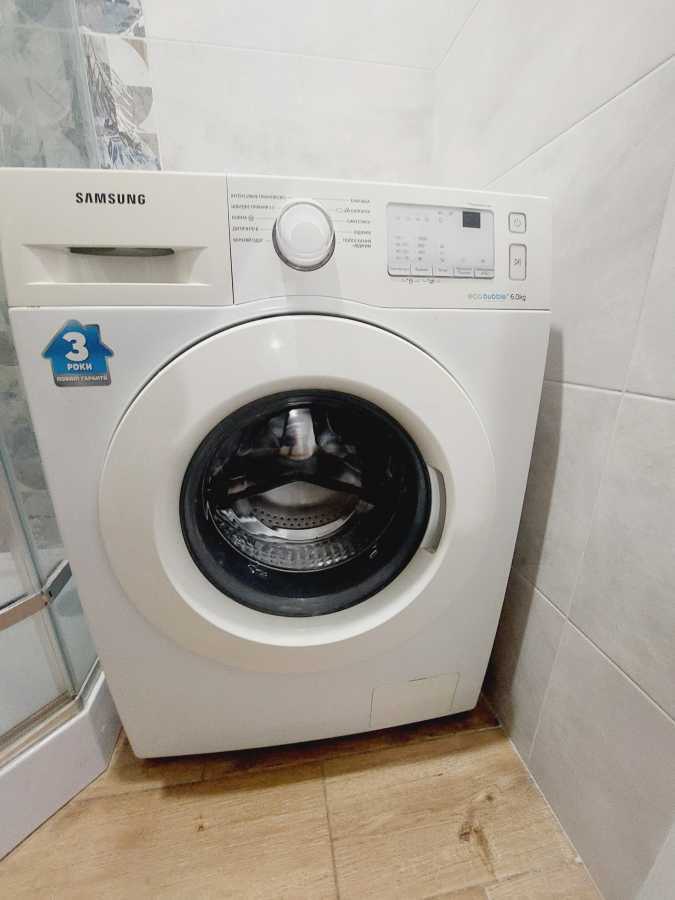 Оренда 1-кімнатної квартири 40 м², Героїв Небесної Сотні просп., 26/18