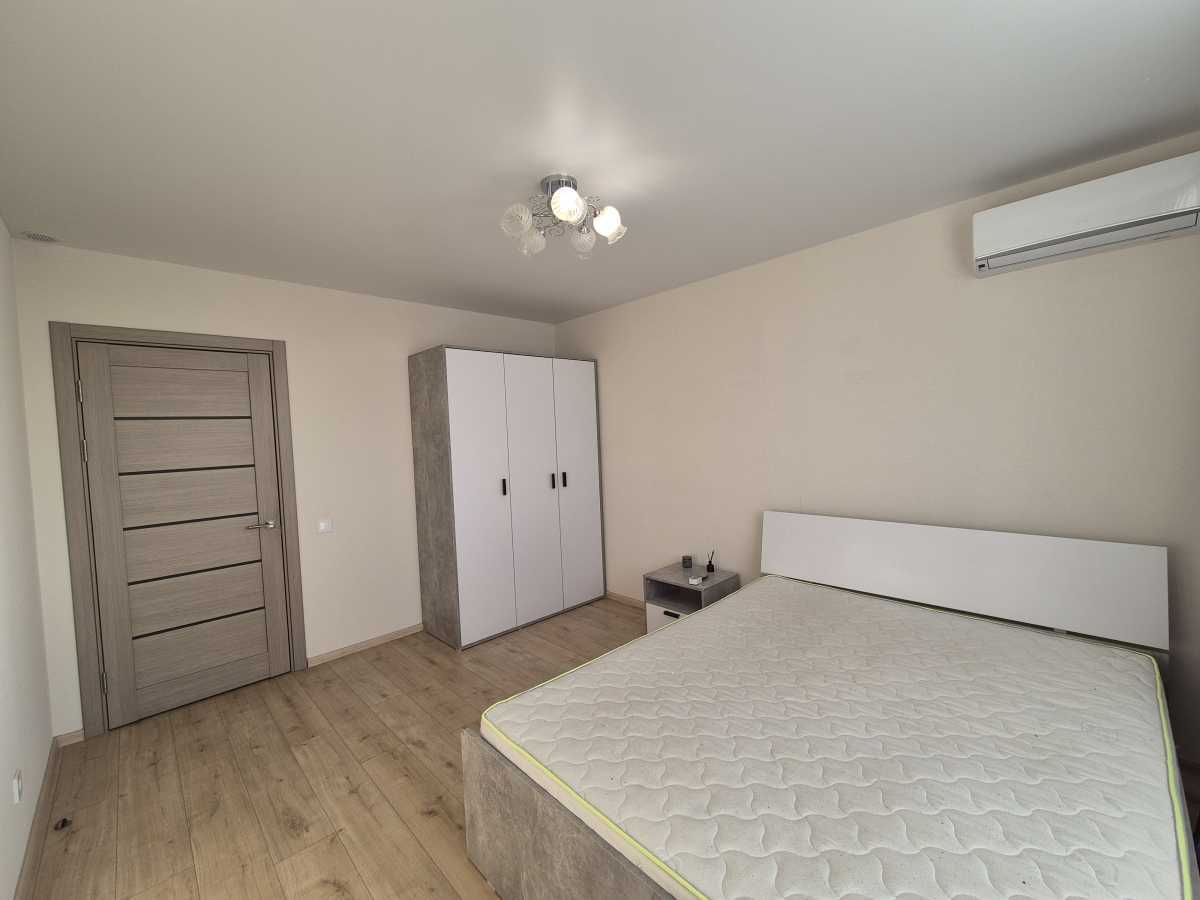 Оренда 2-кімнатної квартири 71 м², Академіка Глушкова просп., 101