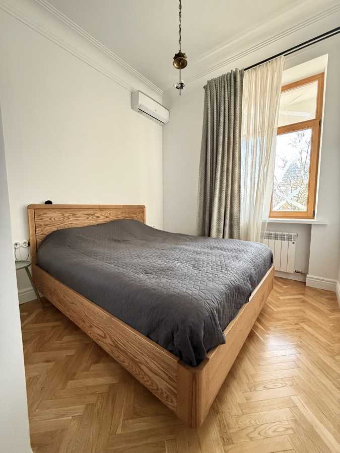 Продажа 3-комнатной квартиры 80 м², Академика Богомольца ул., 7/14