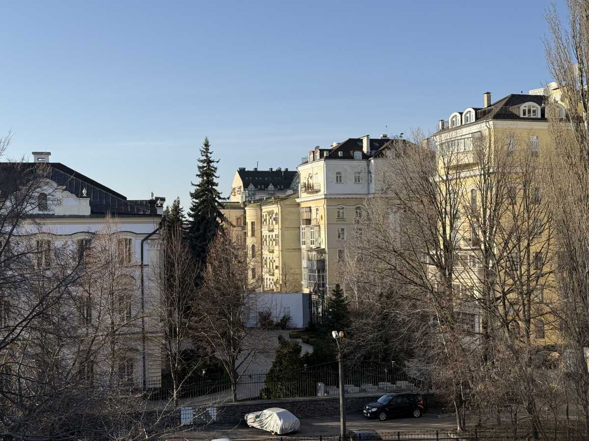 Продажа 3-комнатной квартиры 80 м², Академика Богомольца ул., 7/14