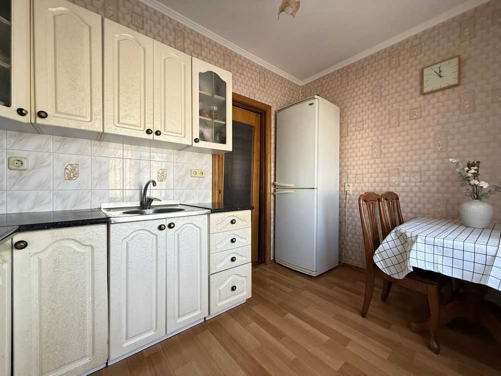 Продажа 3-комнатной квартиры 75.2 м², Владимира Маяковского просп., 79