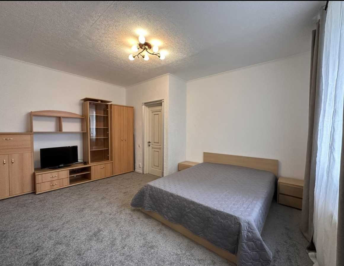 Оренда 1-кімнатної квартири 36 м², Інститутська вул., 45, 47