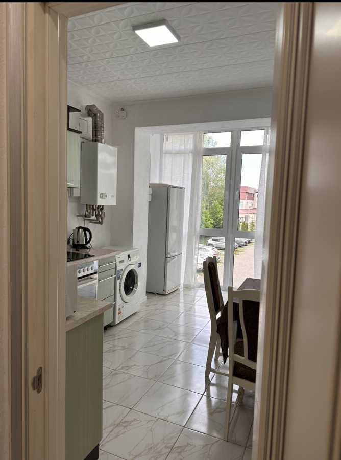 Оренда 1-кімнатної квартири 36 м², Інститутська вул., 45, 47