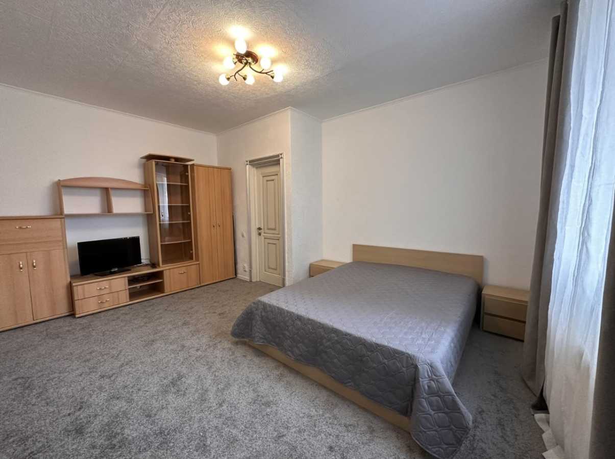 Оренда 1-кімнатної квартири 36 м², Інститутська вул., 45, 47