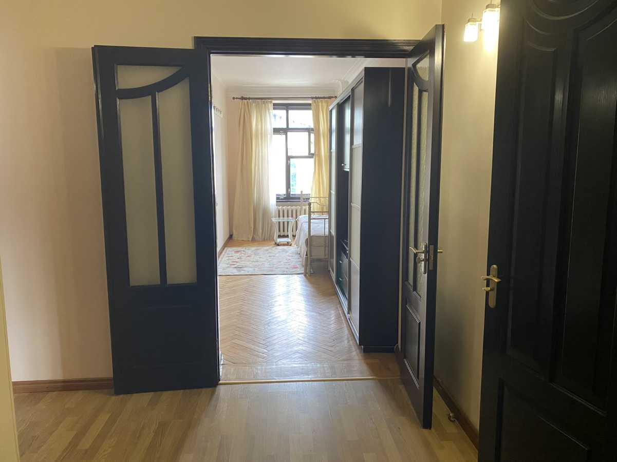 Аренда 3-комнатной квартиры 90 м², Мельникова, 6