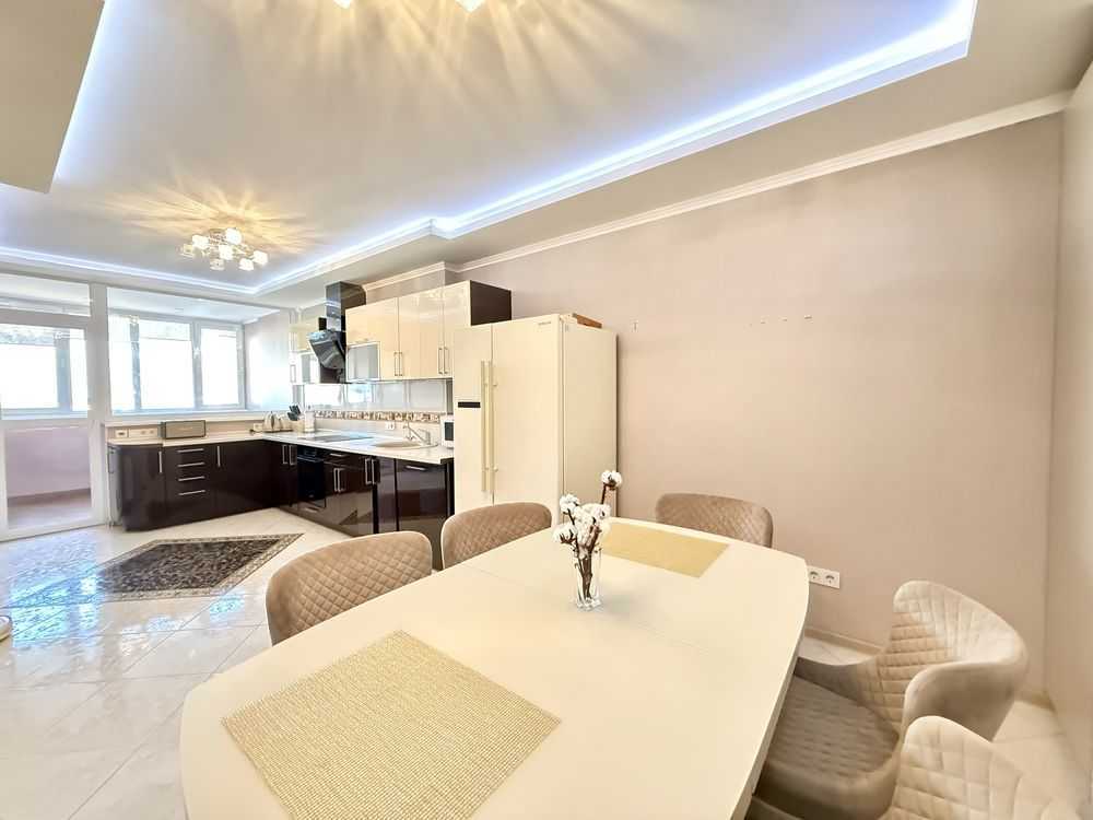 Продажа 2-комнатной квартиры 87.9 м², Валерия Лобановского просп., 4Г