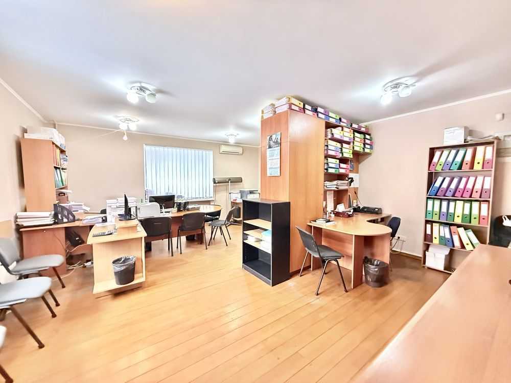 Продаж офісу 43.9 м², Чигоріна вул., 61А