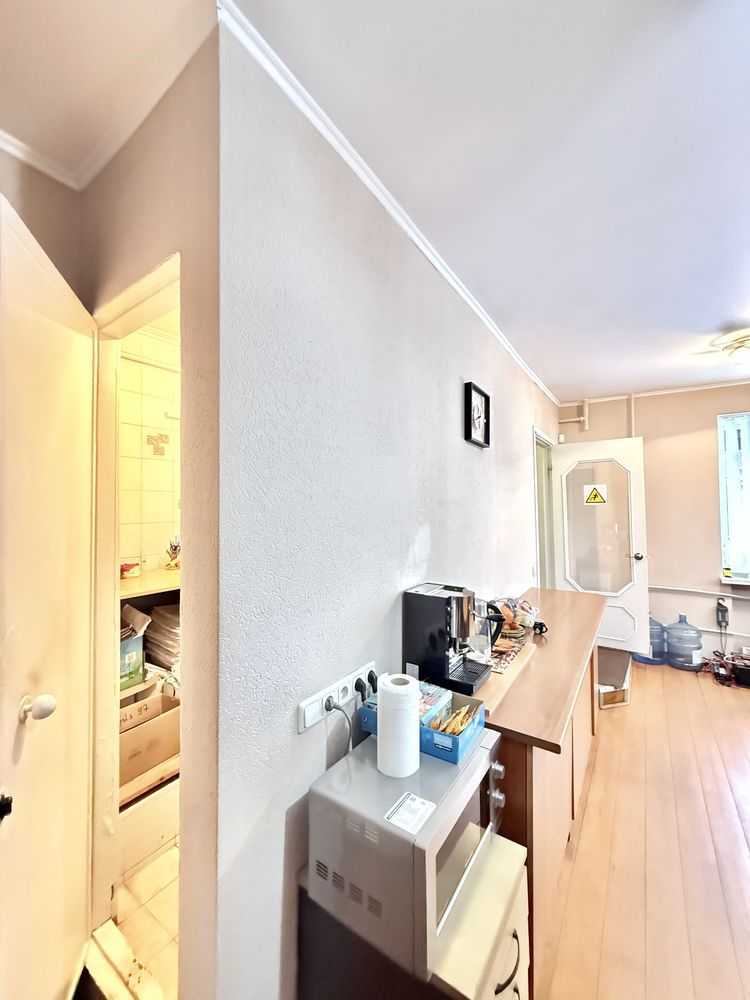 Продаж офісу 43.9 м², Чигоріна вул., 61А