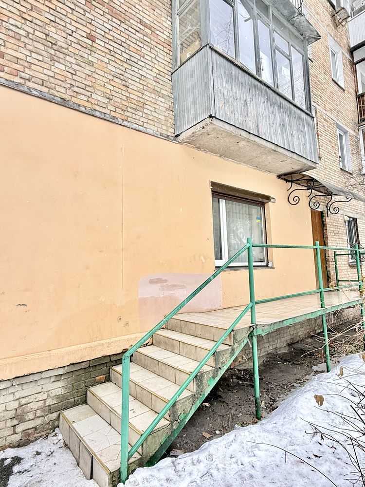 Продаж офісу 43.9 м², Чигоріна вул., 61А