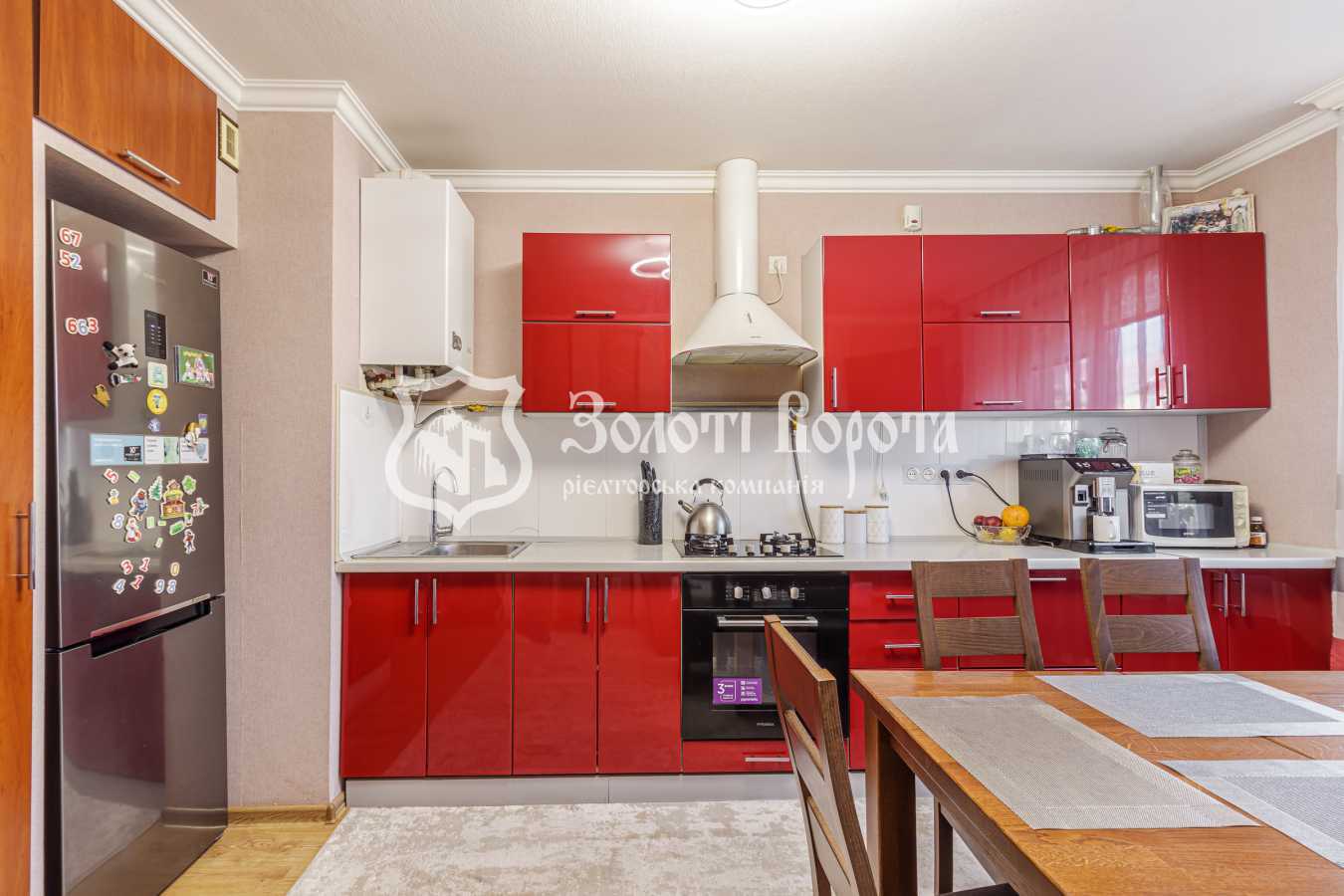 Продаж 2-кімнатної квартири 43.5 м², Оксамитова, 1б