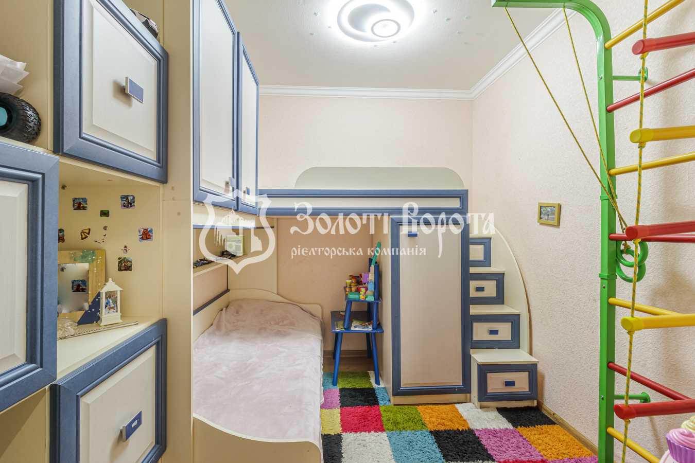 Продаж 2-кімнатної квартири 43.5 м², Оксамитова, 1б