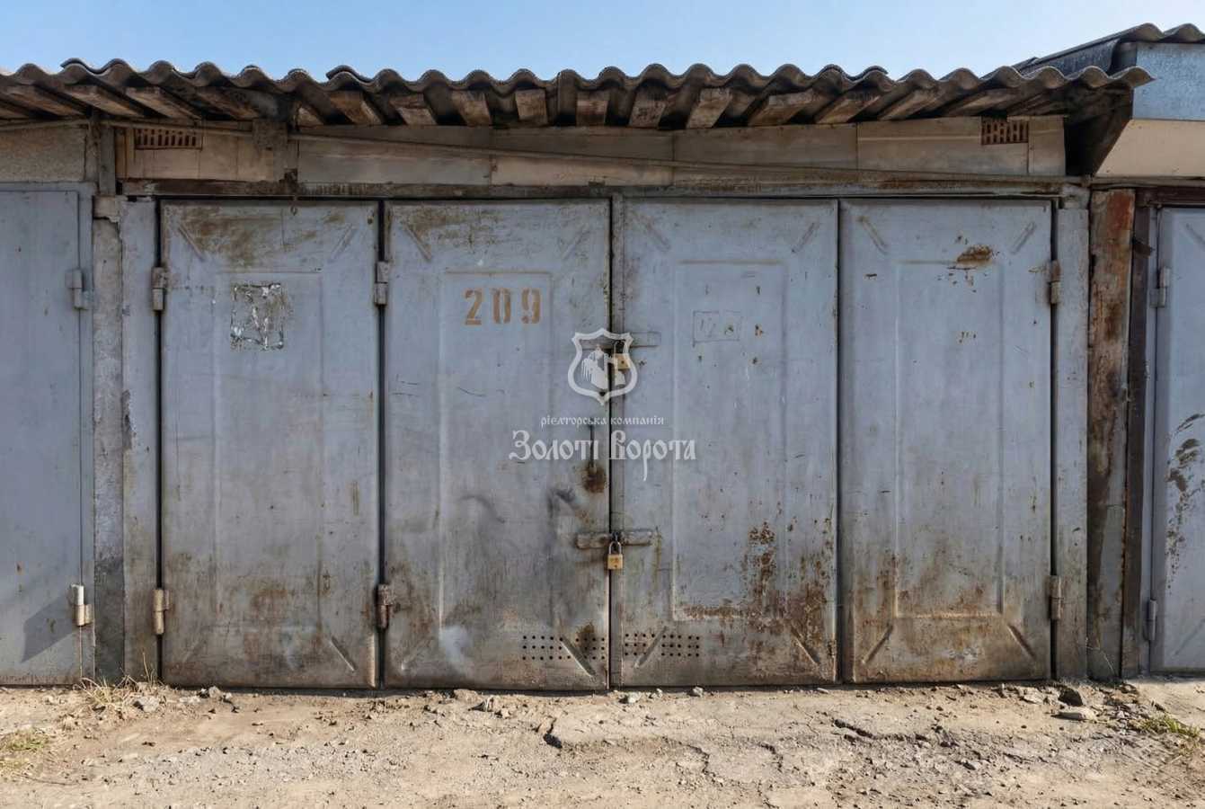 Продажа машиноместа 35.6 м², Семьи Кульженков ул., 1