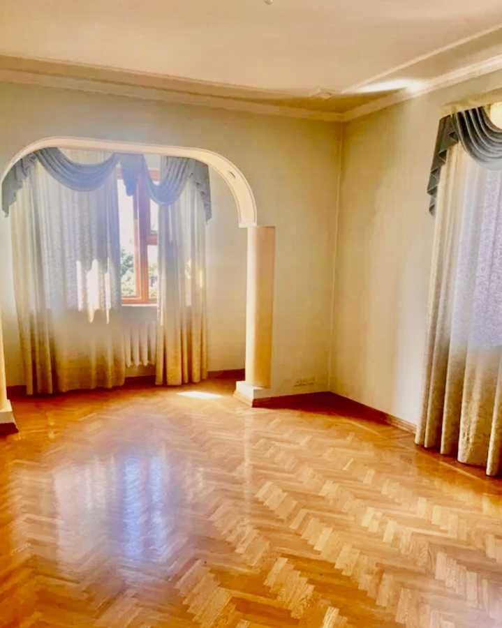 Продажа дома 650 м², Ленина, 1