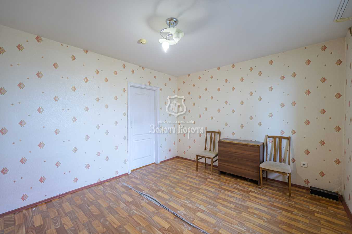 Продаж 3-кімнатної квартири 100 м², Милославська, 12а